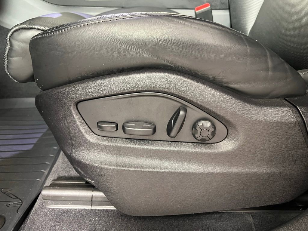 Certified 2023 Porsche Cayenne GTS image 31