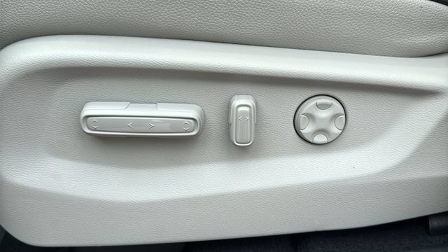 New 2026 Honda Odyssey Touring image 11