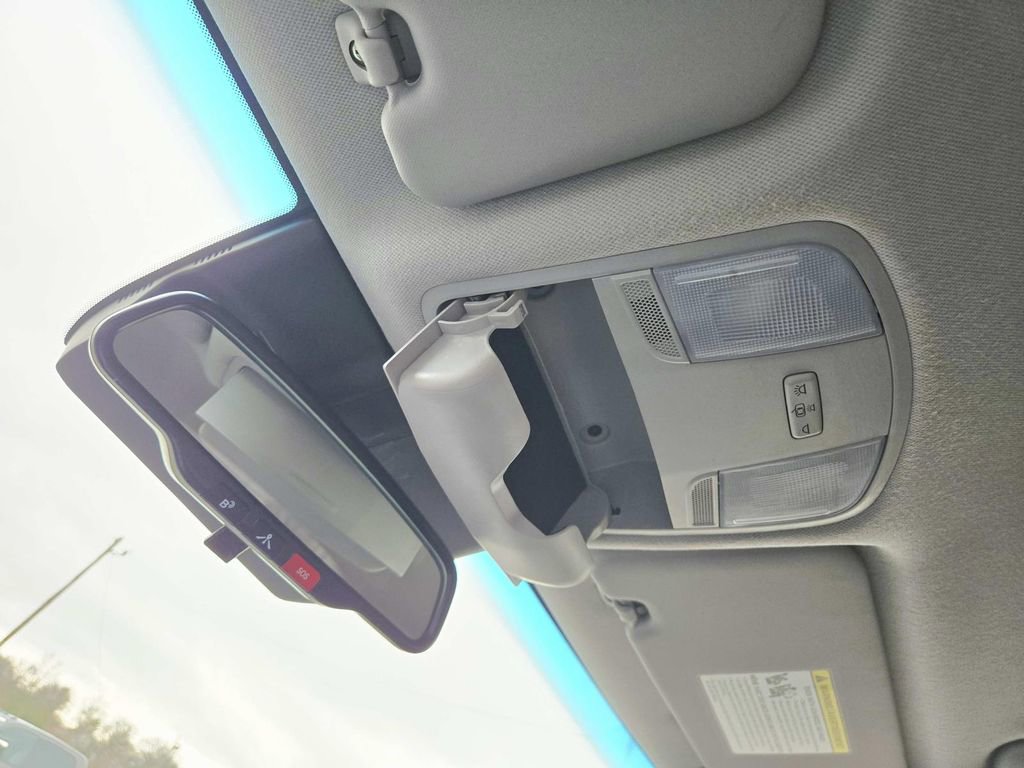 Used 2023 Hyundai Kona SEL image 29