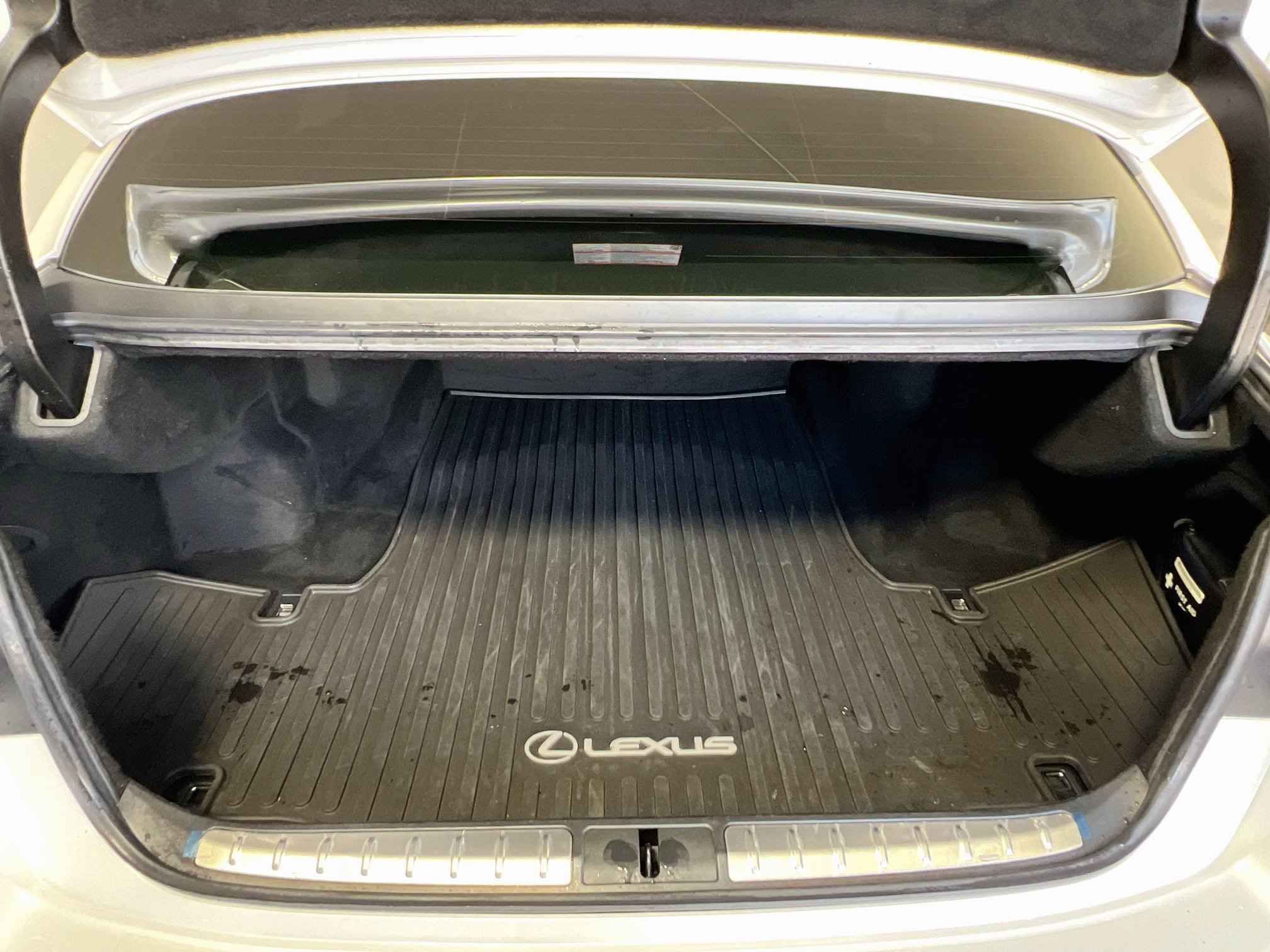 Used 2020 Lexus LS 500 AWD w/ Interior Upgrade Package image 34