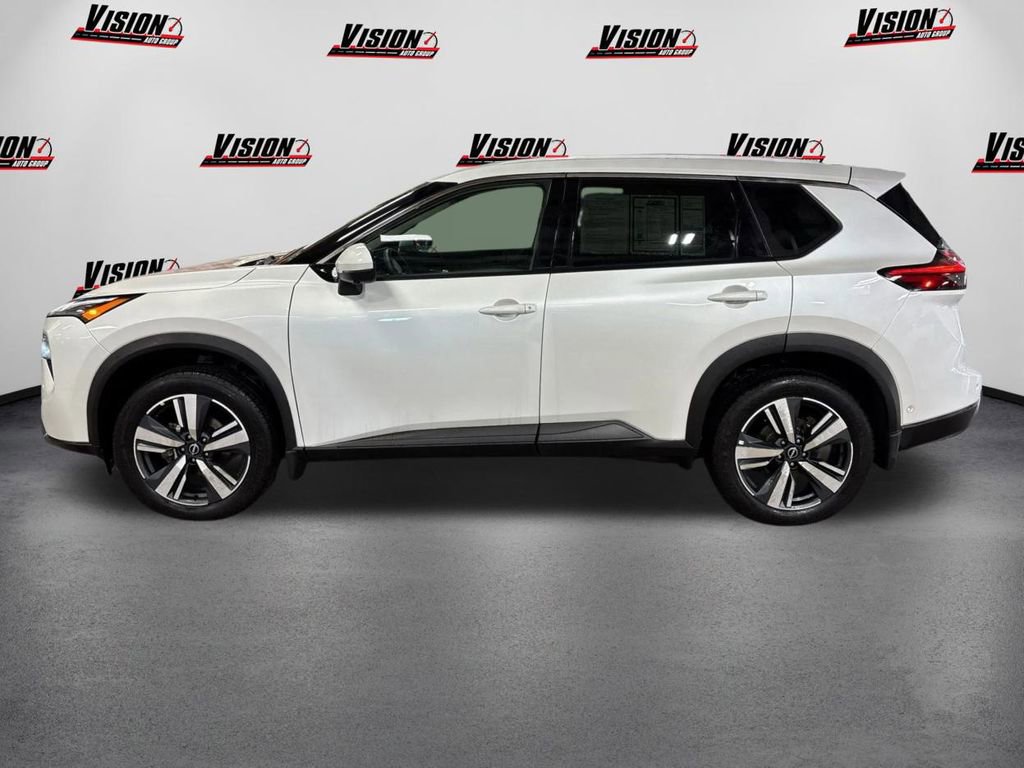 Used 2024 Nissan Rogue SL w/ SL Premium Package image 8