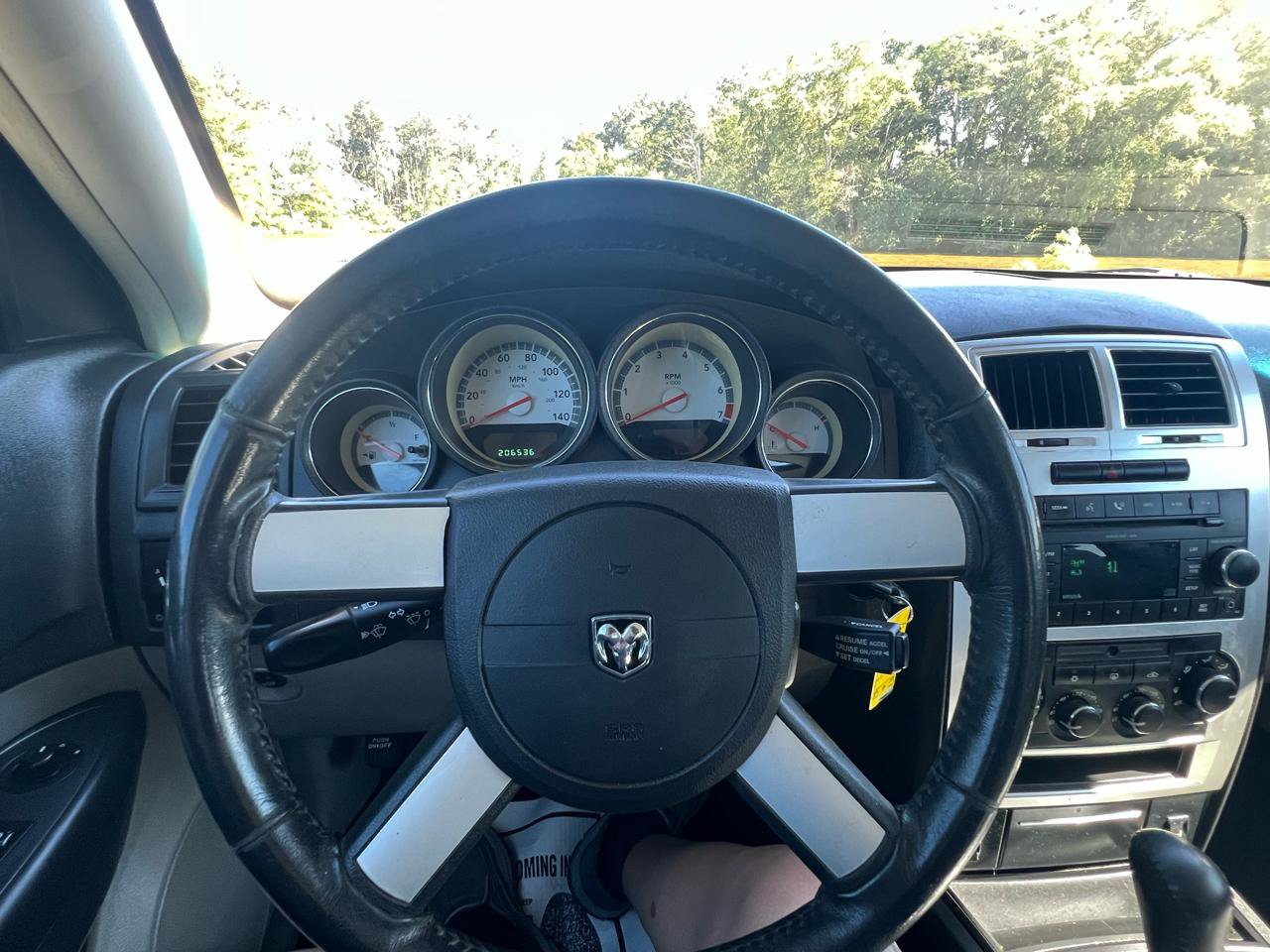 Used 2009 Dodge Charger SXT RWD image 27