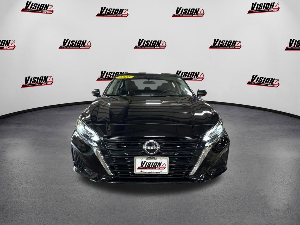 Used 2025 Nissan Altima 2.5 S video 2