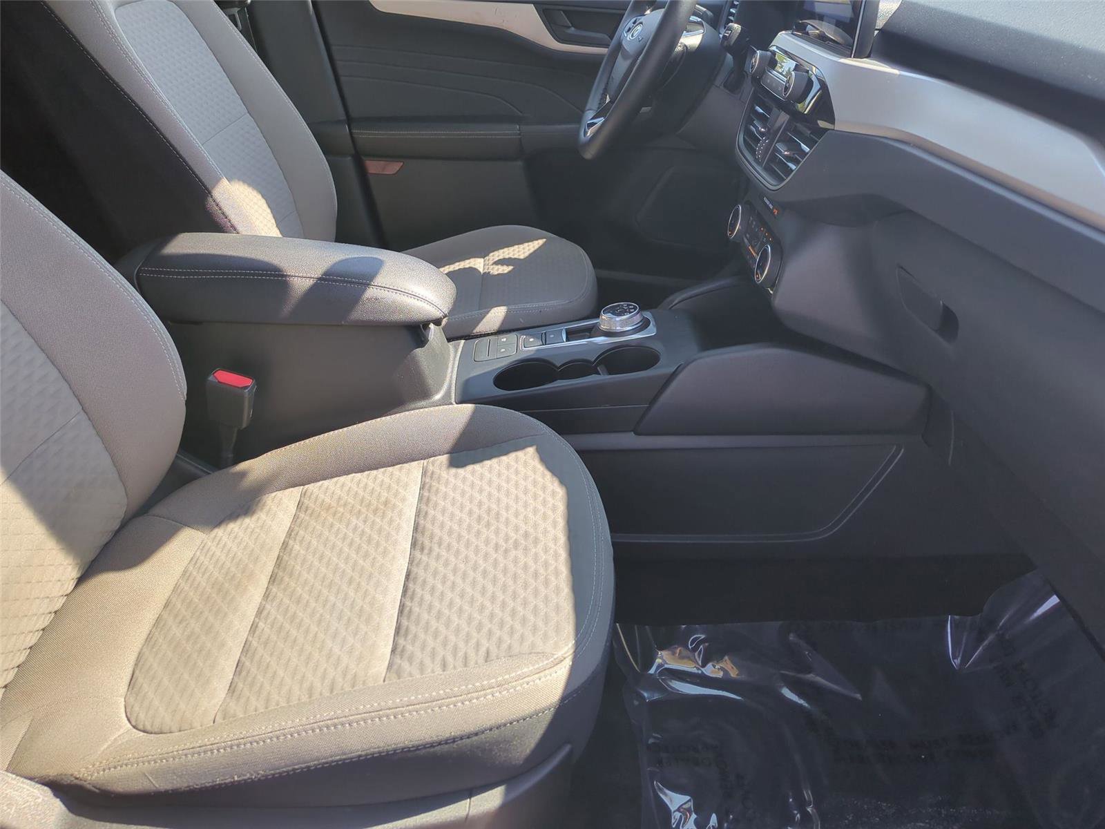 Used 2022 Ford Escape SE w/ Convenience Package image 19