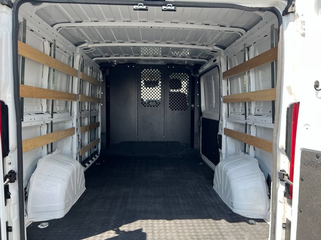 Used 2025 RAM ProMaster 2500 w/ U-Haul Equipment Group FWD image 6