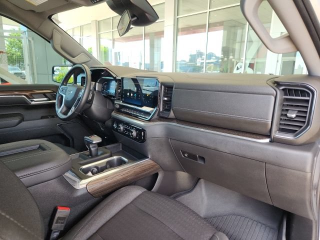Used 2022 Chevrolet Silverado 1500 RST AWD/4WD image 25