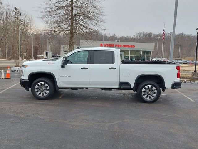 Used 2024 Chevrolet Silverado 2500 Custom w/ Custom Convenience Package image 10