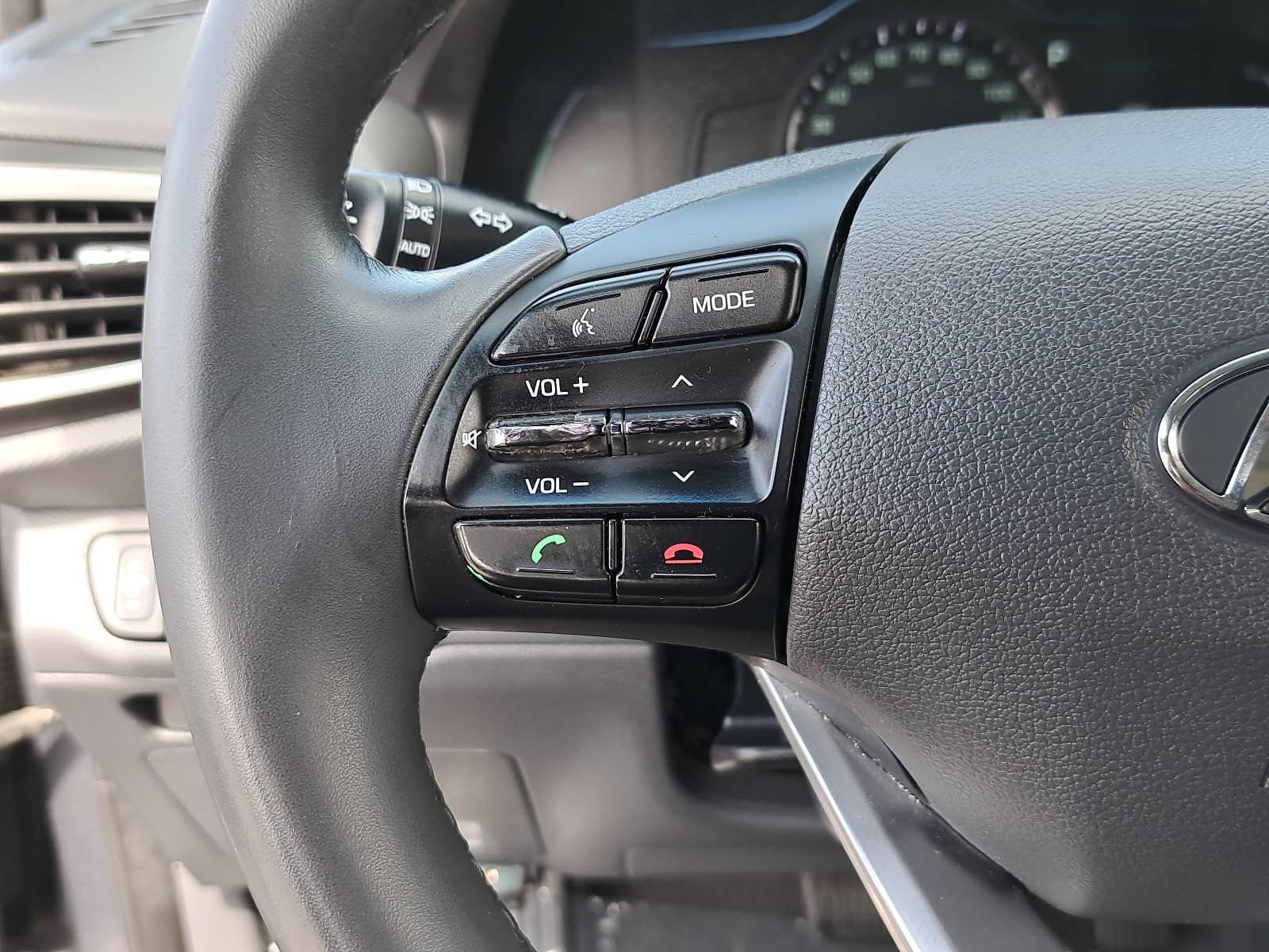 Used 2017 Hyundai Ioniq SEL w/ Tech Package 02 FWD image 16