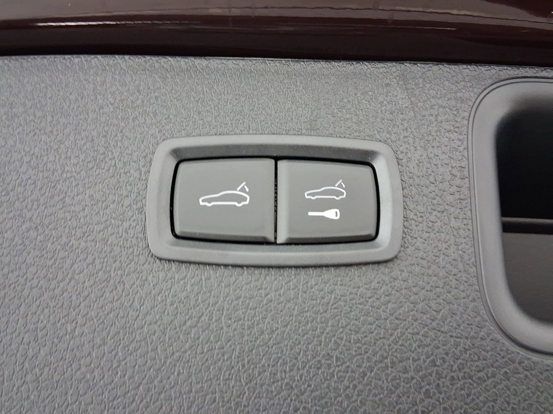 Used 2026 Porsche Macan image 35