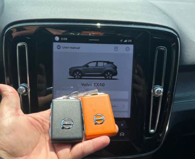Used 2023 Volvo XC40 Recharge Plus w/ Protection Package Premier AWD/4WD image 3
