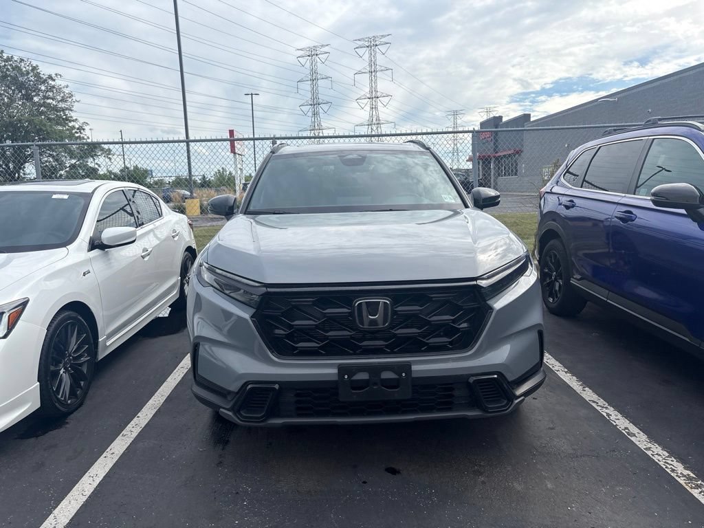 Used 2025 Honda CR-V Sport image 2