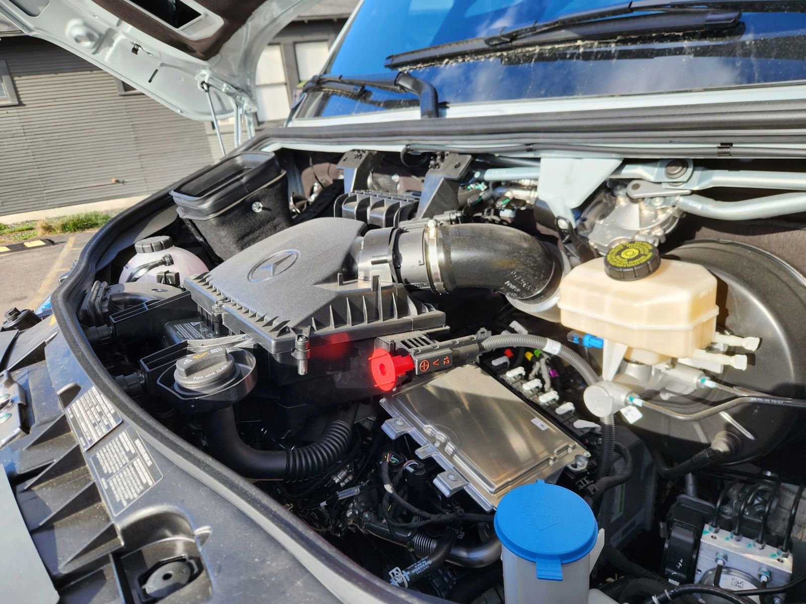 Used 2025 Mercedes-Benz Sprinter 2500 image 74