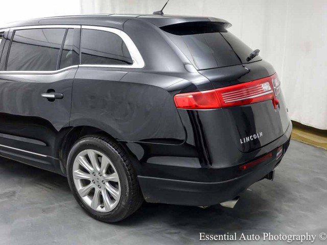Used 2018 Lincoln MKT AWD w/ Driver Technology Package image 9
