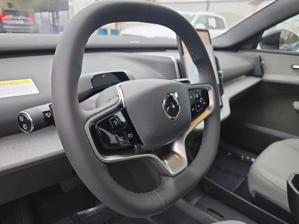 New 2025 Volvo EX30 Plus w/ Protection Package Premier image 24