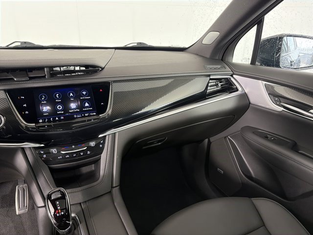 Certified 2024 Cadillac XT6 Sport w/ Technology Package image 4