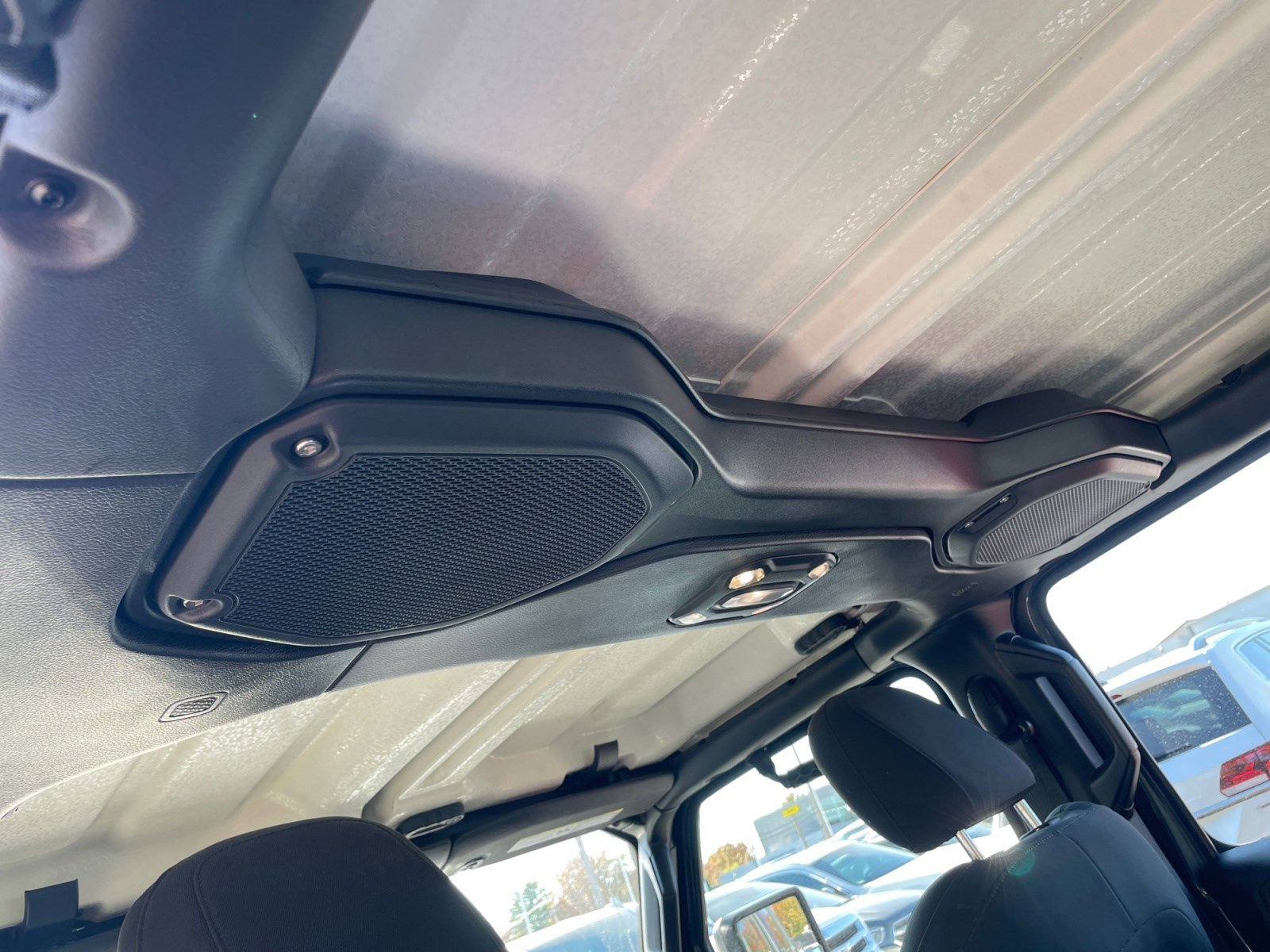 Used 2020 Jeep Gladiator Sport image 21