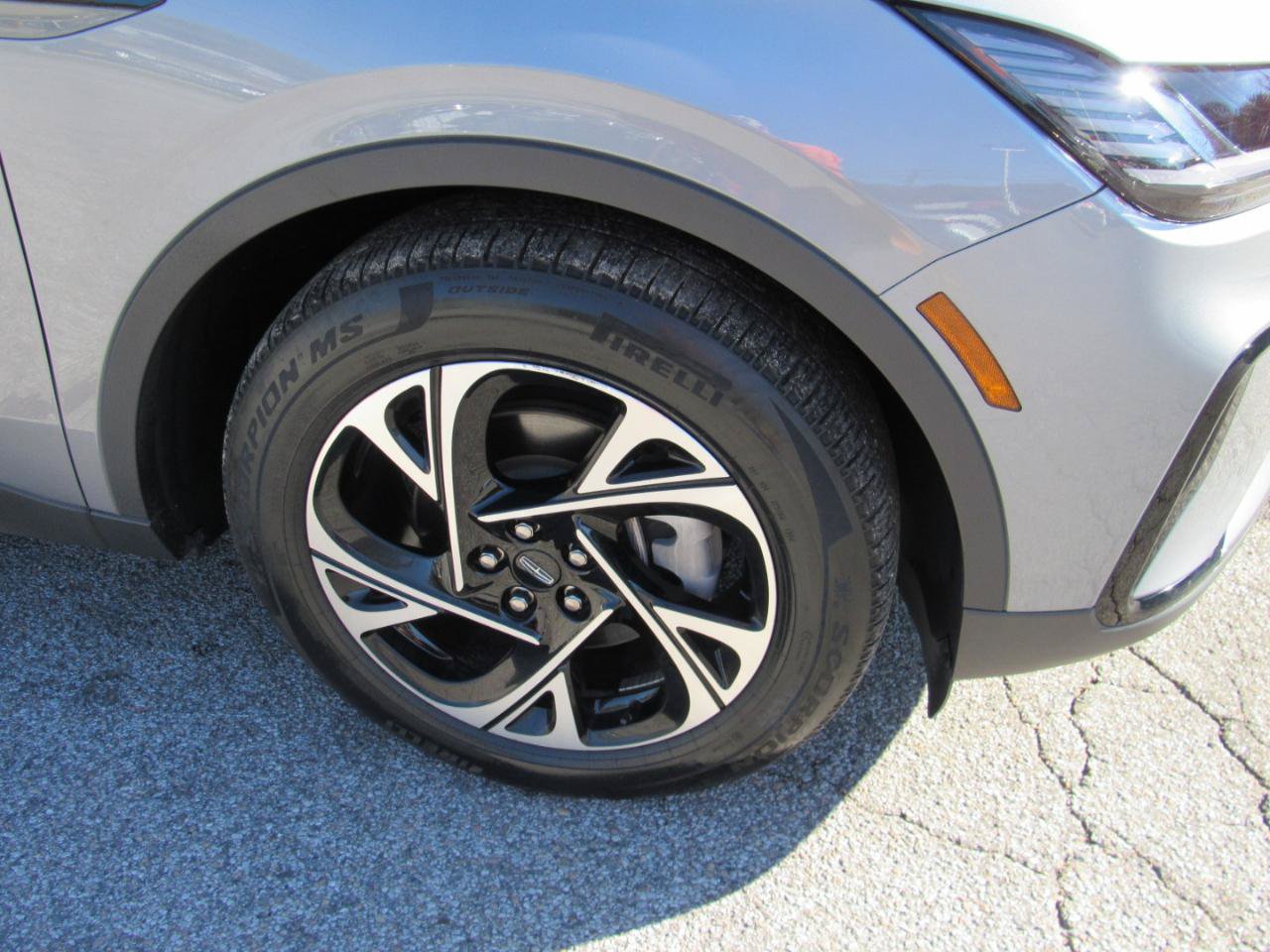 Used 2025 Lincoln Nautilus Premier w/ Jet Appearance Package AWD/4WD image 42