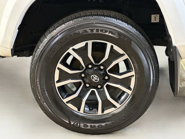 Used 2023 Toyota Tacoma TRD Sport image 6