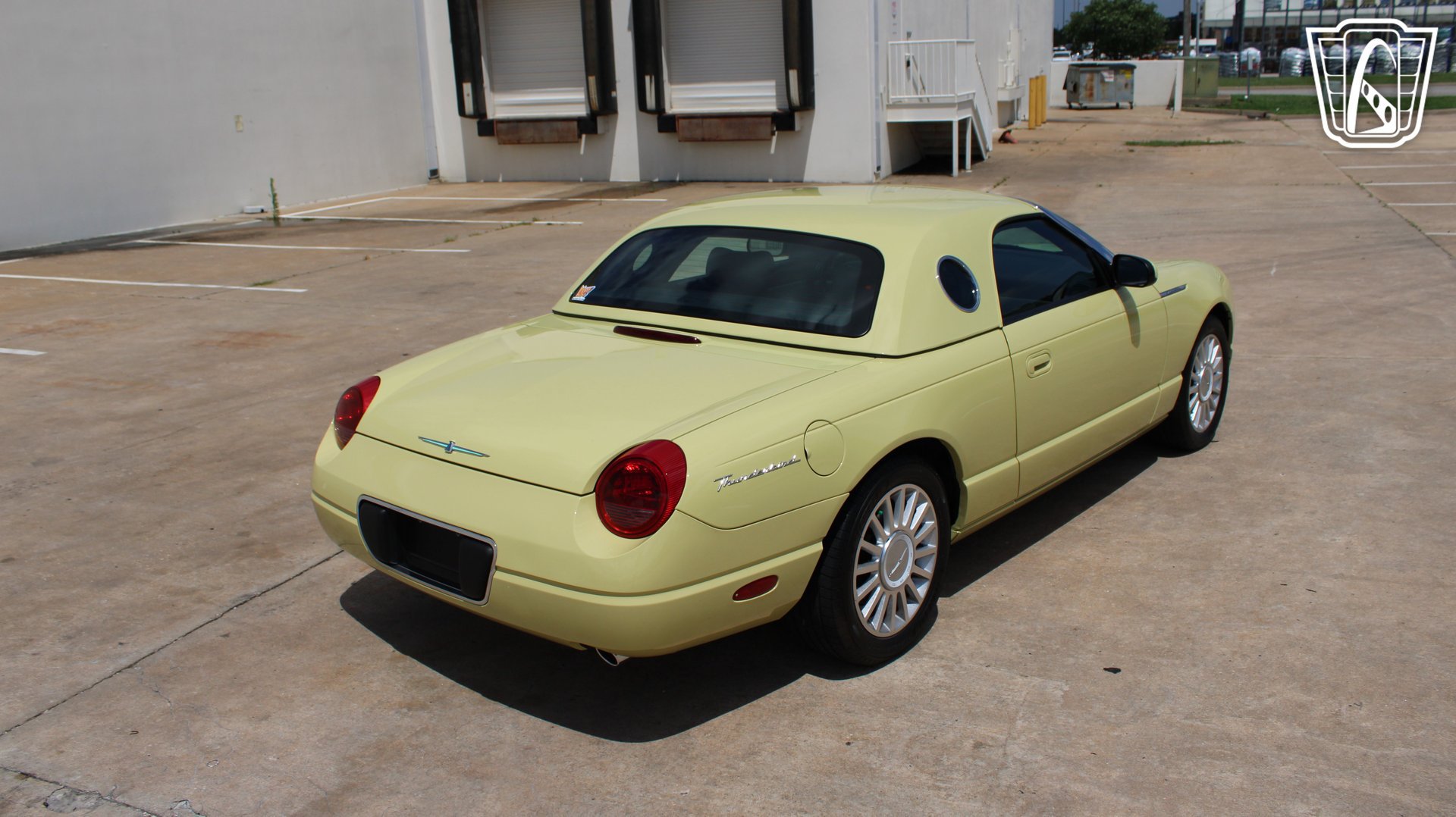 Used 2005 Ford Thunderbird RWD image 37
