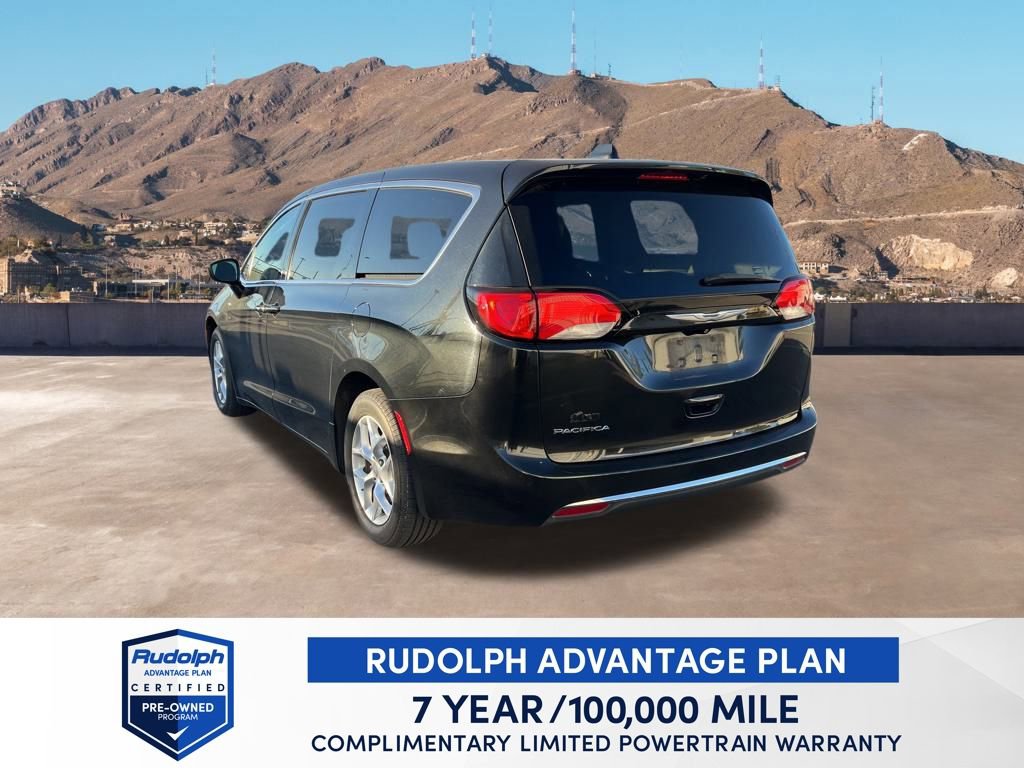 Used 2017 Chrysler Pacifica Touring Plus w/ Tire & Wheel Group image 4