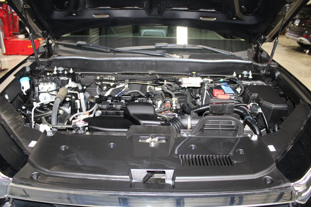Used 2023 Honda CR-V LX image 14