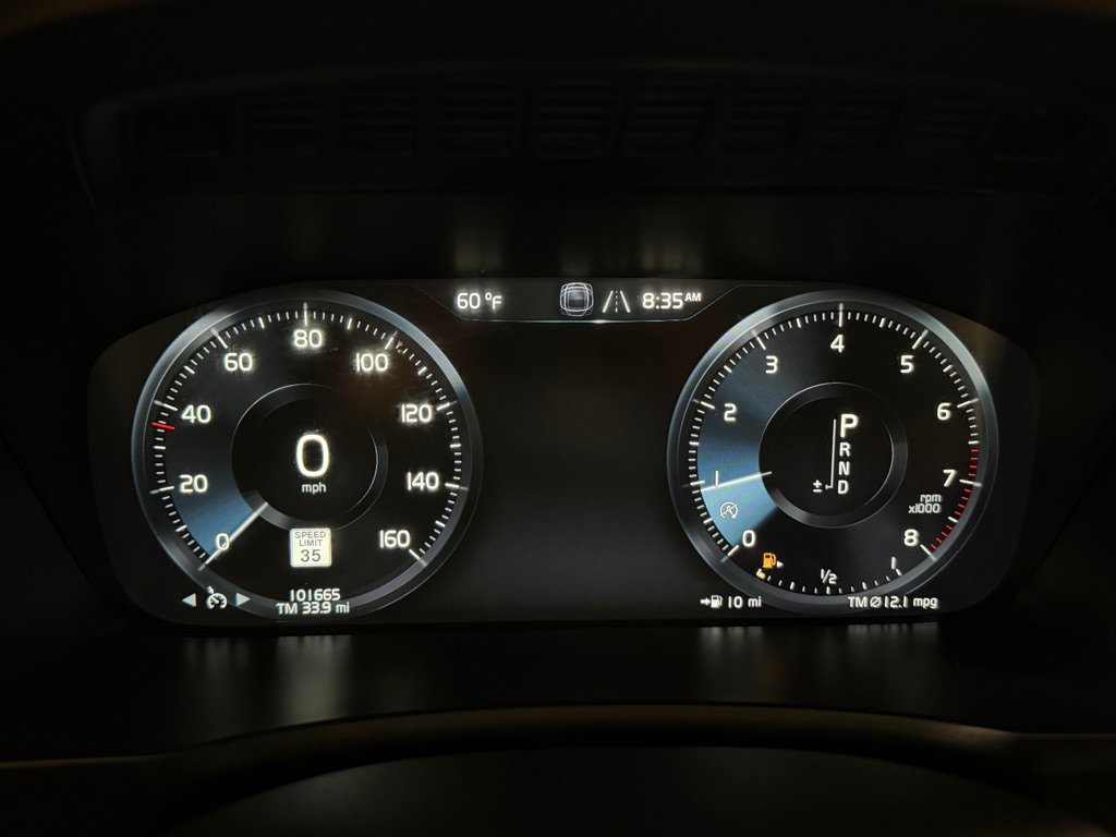 Used 2016 Volvo XC90 T6 Momentum image 15