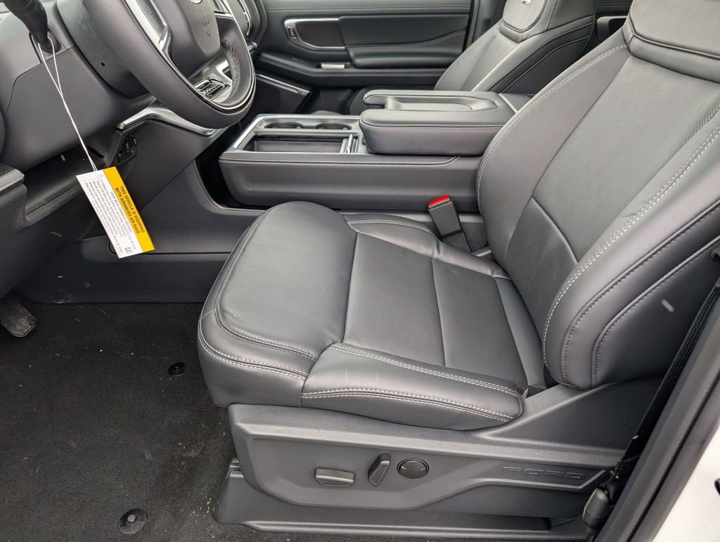 New 2025 Ford Expedition Platinum w/ Stealth Performance Package image 22