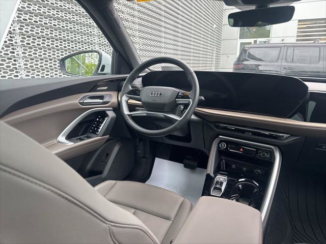 Certified 2025 Audi Q5 Premium Plus w/ Premium Plus AWD/4WD image 15