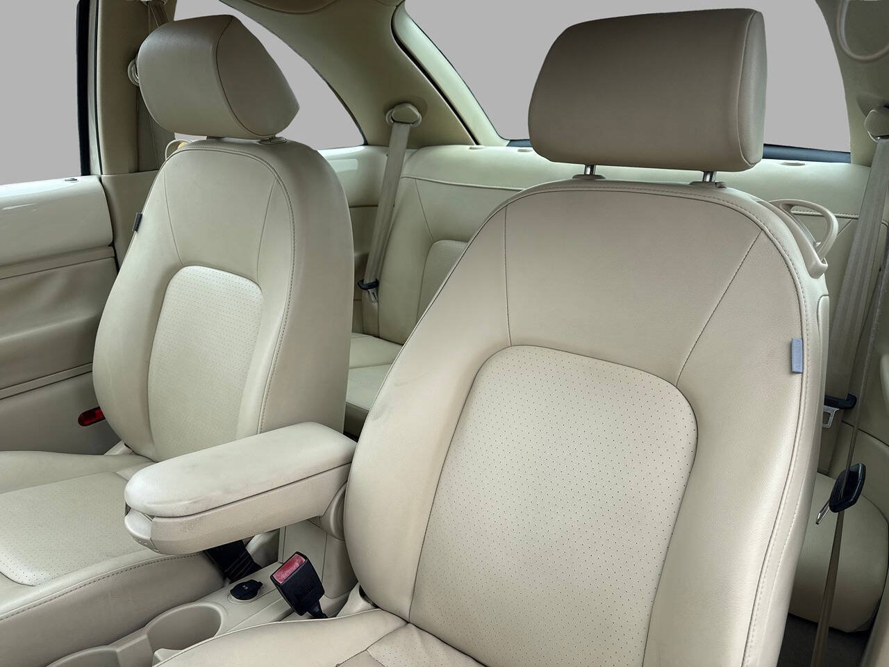 Used 2008 Volkswagen Beetle S FWD image 14