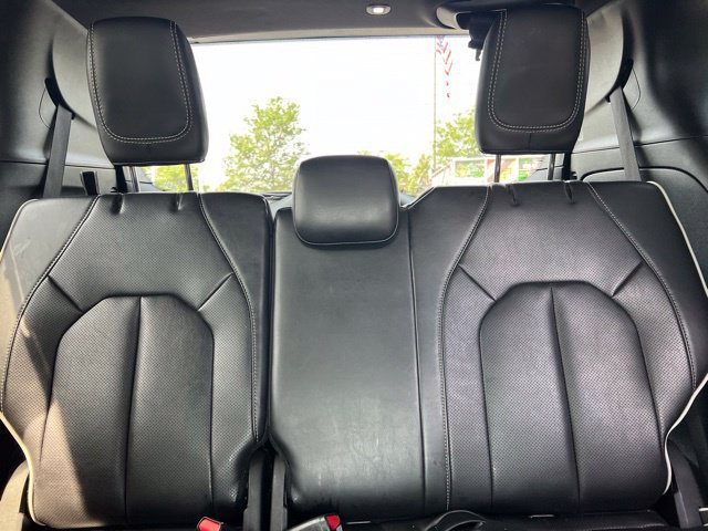 Used 2025 Chrysler Pacifica Limited FWD image 33