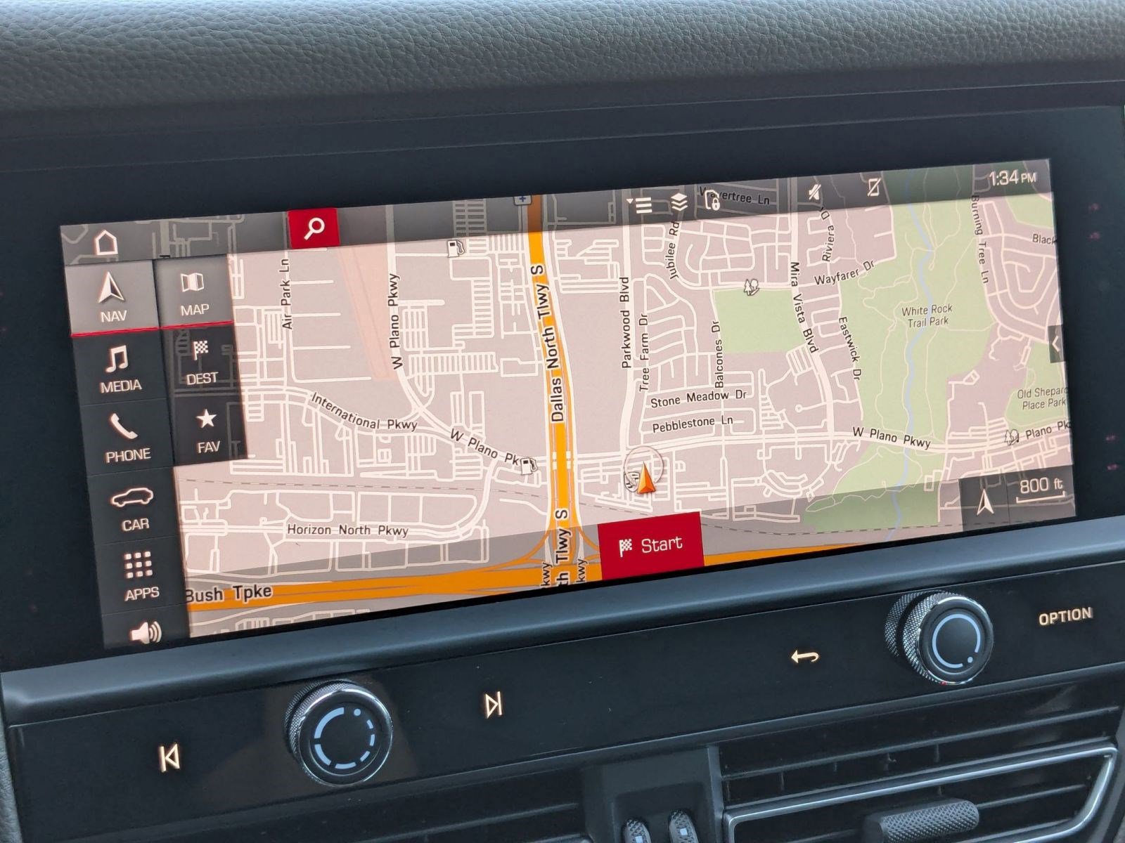 Certified 2025 Porsche Macan image 18