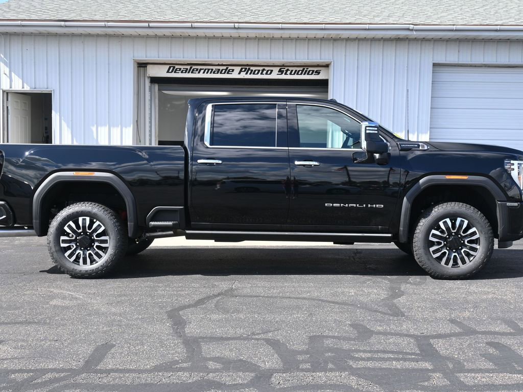 New 2026 GMC Sierra 3500 Denali Ultimate image 3