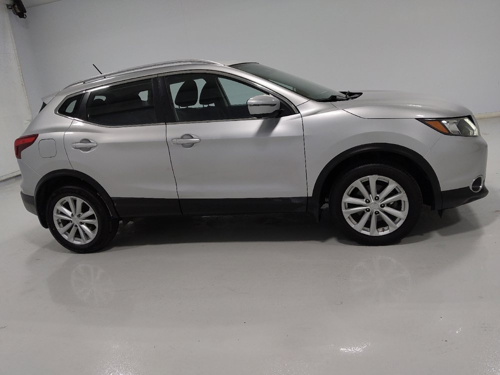 Used 2017 Nissan Rogue Sport SV w/ SV Premium Package AWD/4WD image 11