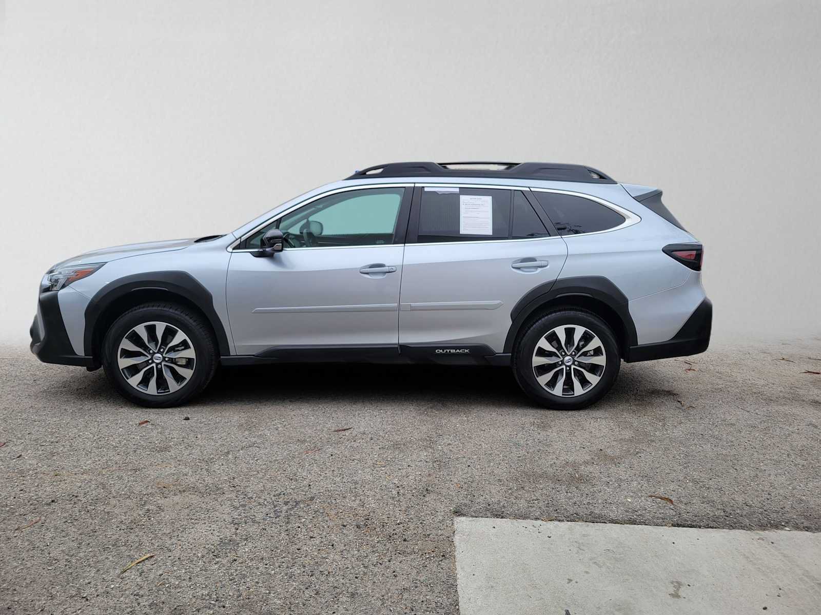 Certified 2025 Subaru Outback Limited AWD/4WD image 6