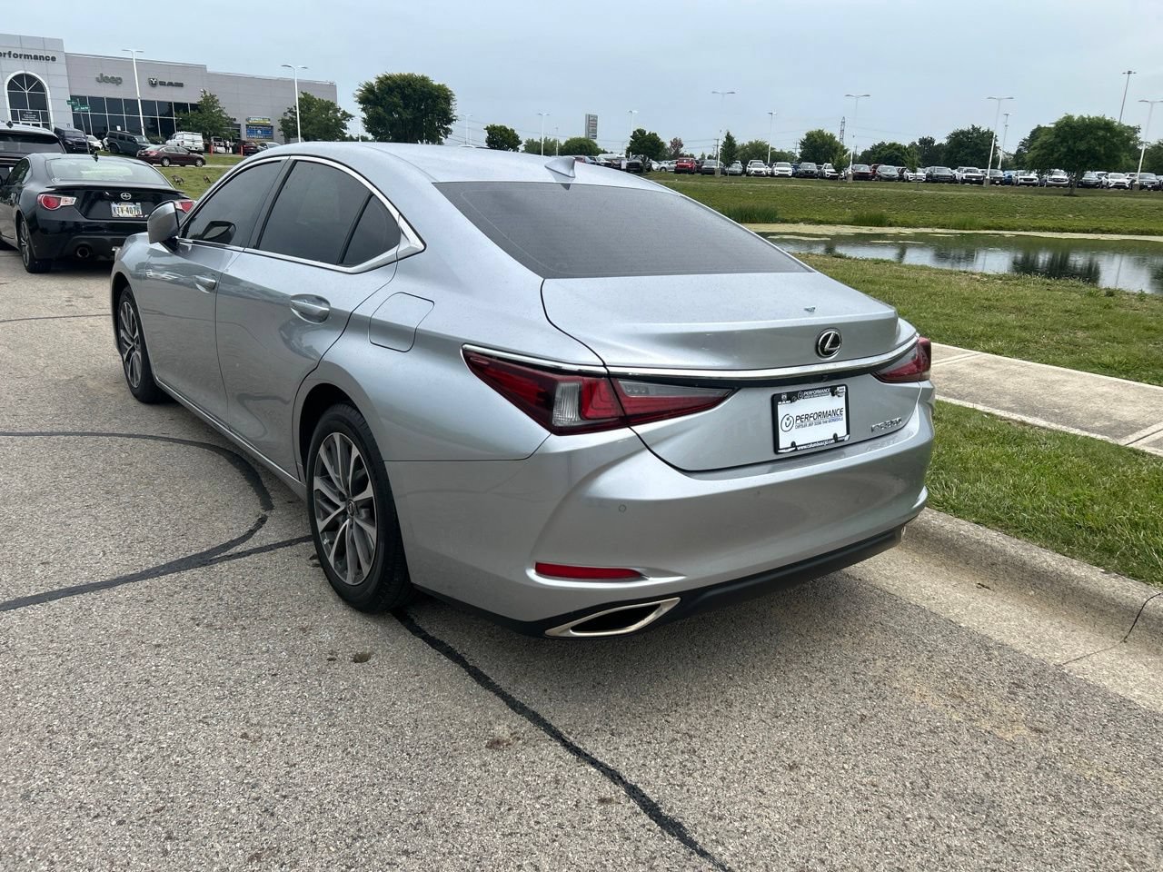 Used 2022 Lexus ES 350 w/ Premium Package FWD image 6