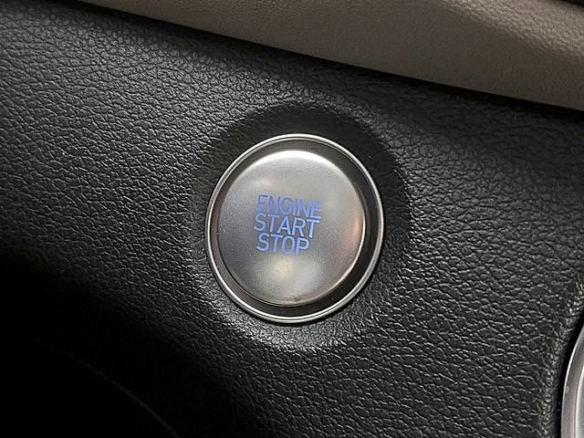 Used 2019 Hyundai Santa Fe AWD image 25