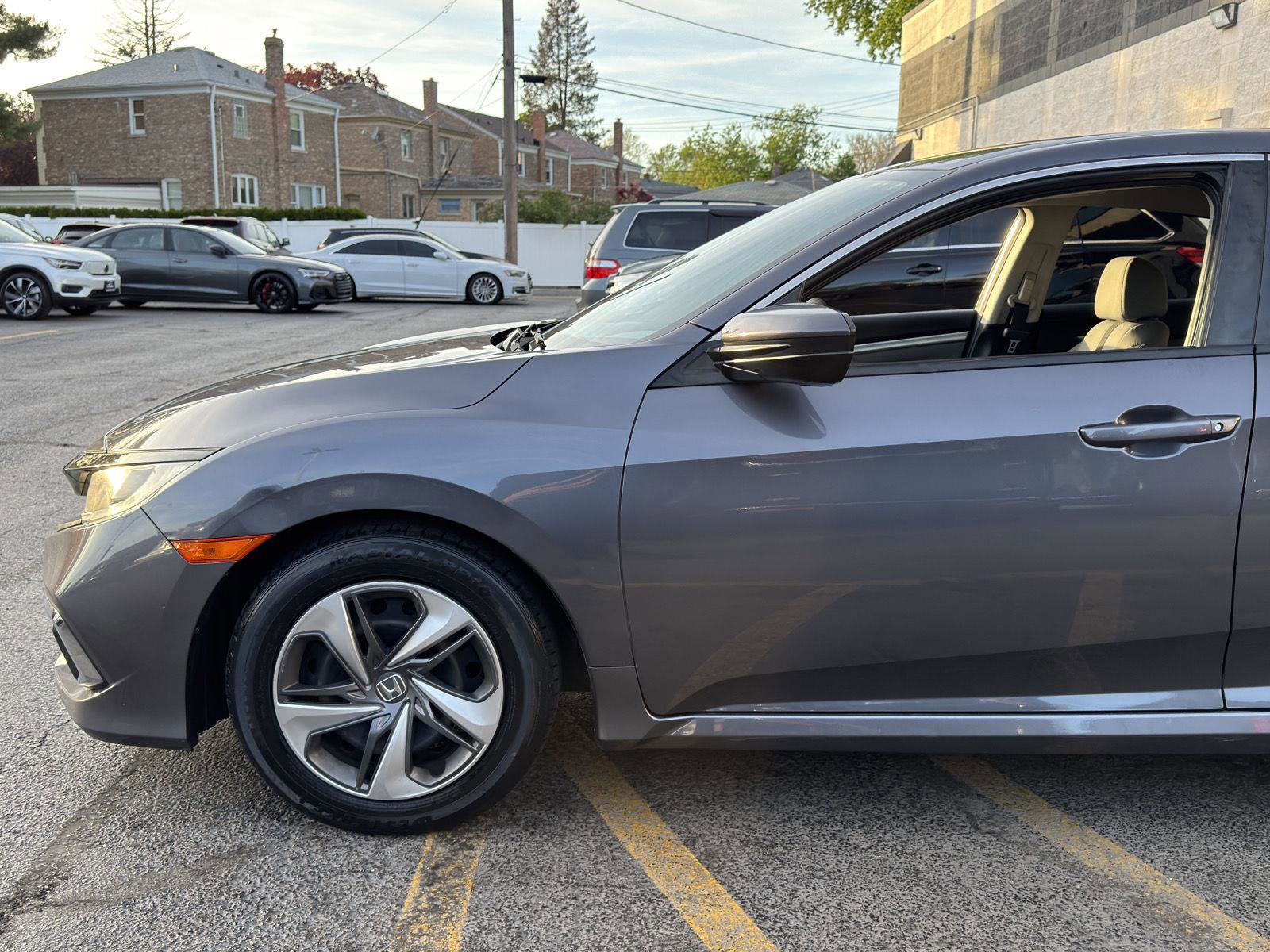 Used 2019 Honda Civic LX image 2