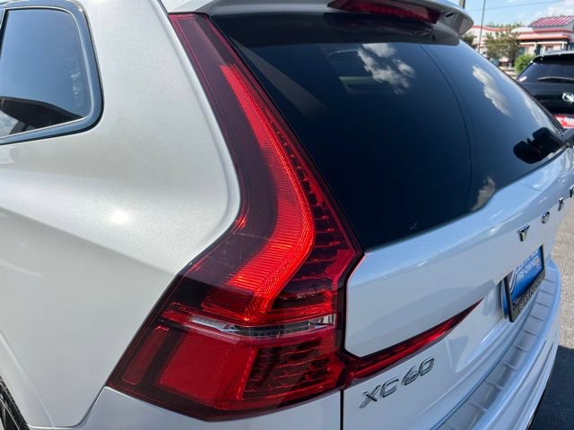 Used 2025 Volvo XC60 T8 Plus w/ Protection Package Premier AWD/4WD image 7