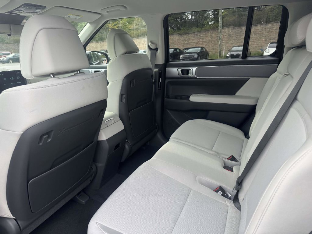 New 2026 Hyundai Santa Fe SE AWD/4WD image 9