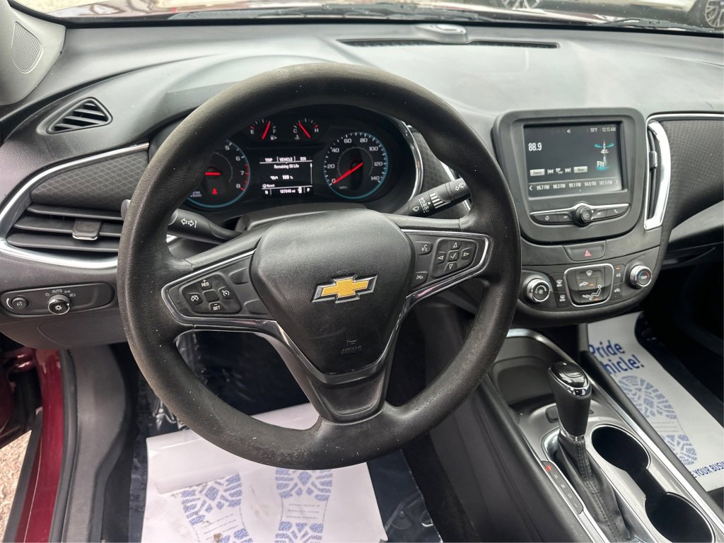 Used 2016 Chevrolet Malibu LT FWD image 29