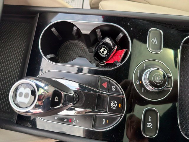 Used 2019 Bentley Bentayga AWD/4WD image 24