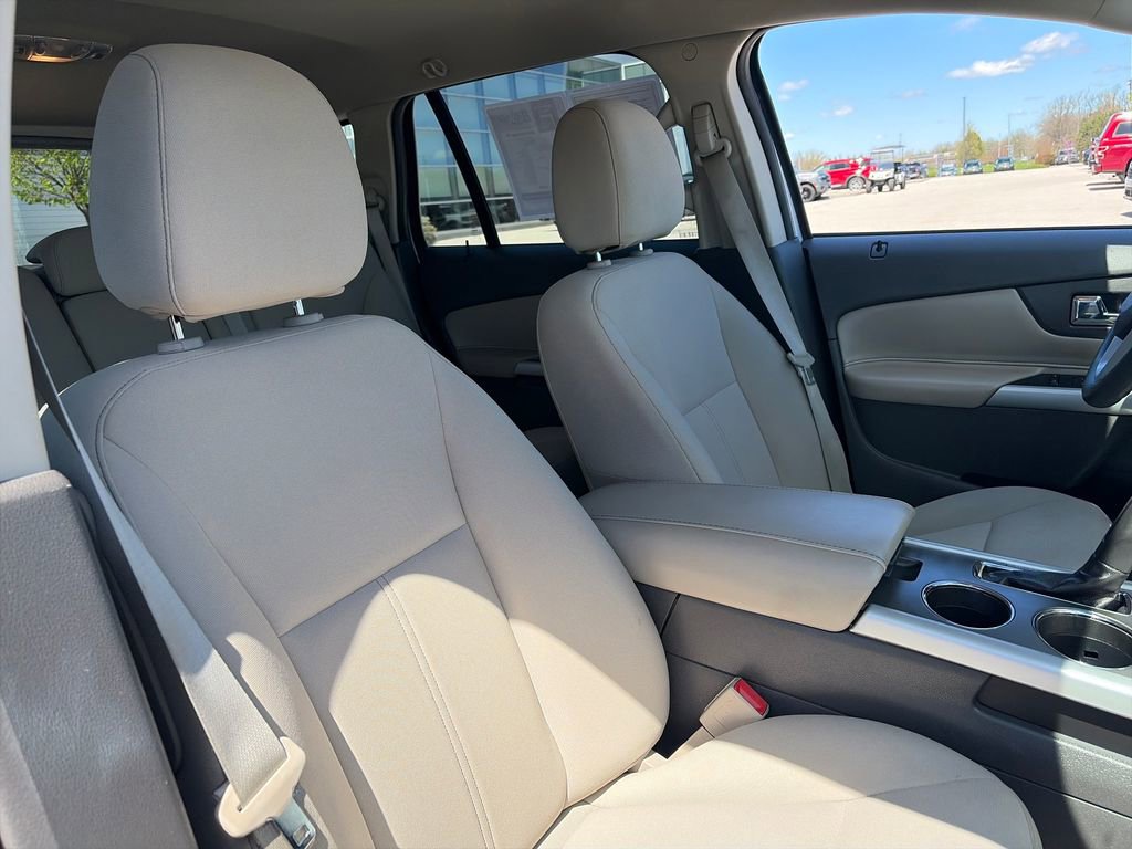 Used 2014 Ford Edge SE w/ Equipment Group 101A image 12