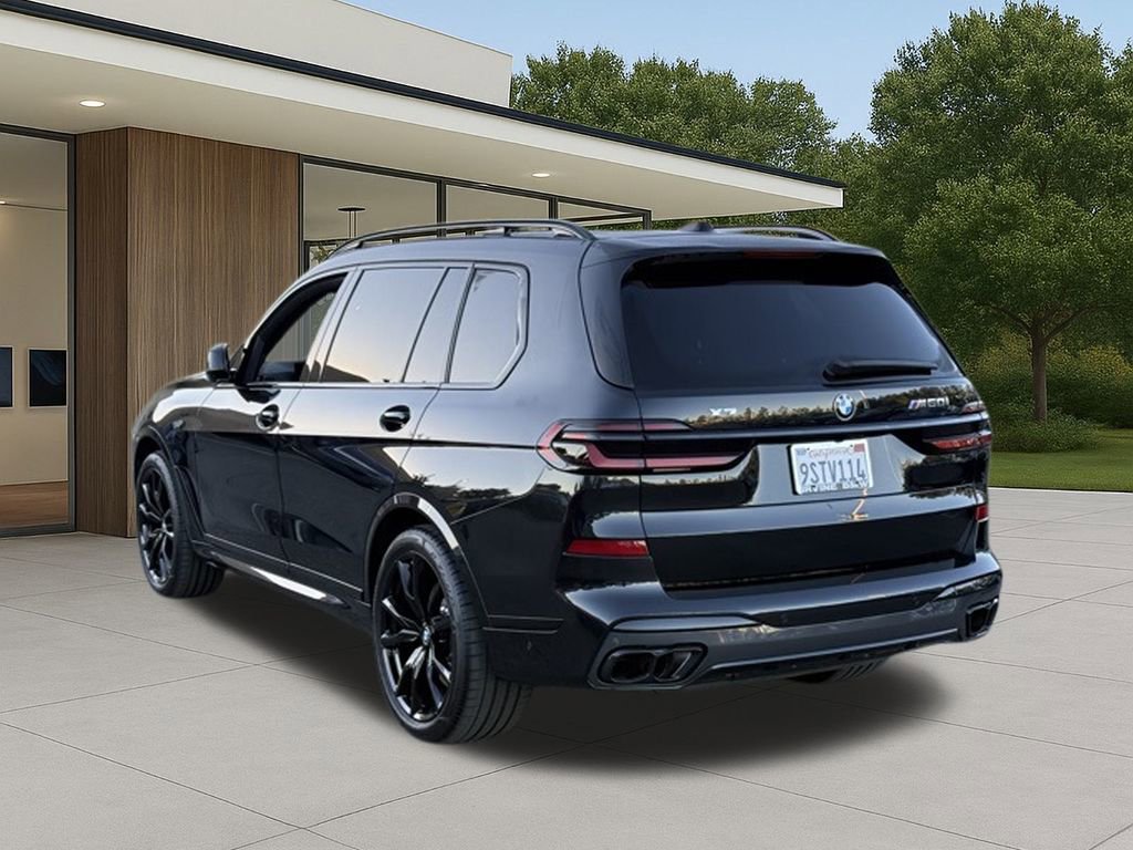 Used 2025 BMW X7 M60i w/ Climate Comfort Package image 12