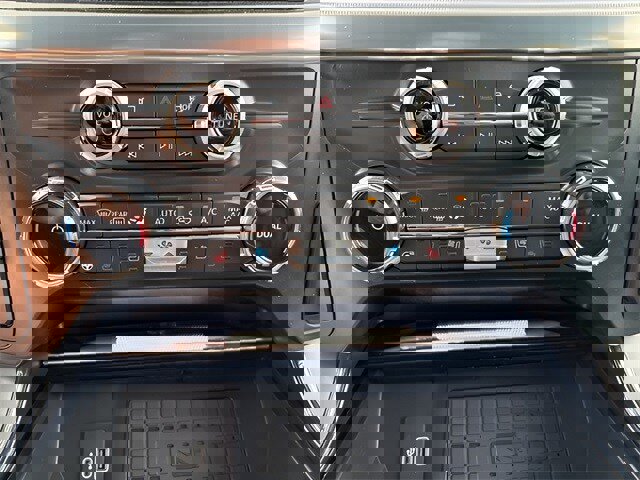 New 2025 Ford F150 Lariat w/ Equipment Group 502A High image 15