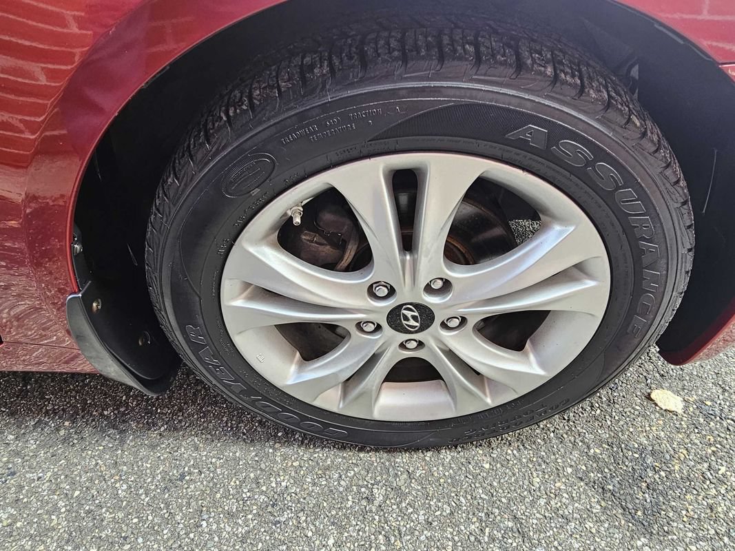 Used 2011 Hyundai Sonata Limited FWD image 19