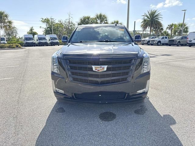 Used 2019 Cadillac Escalade Premium Luxury w/ Escalade Sport Edition image 8