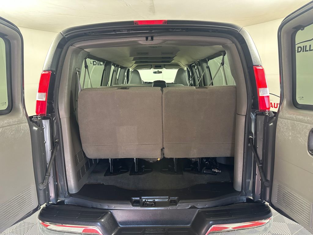 Used 2016 Chevrolet Express 3500 LT w/ LT Preferred Equipment Group image 6