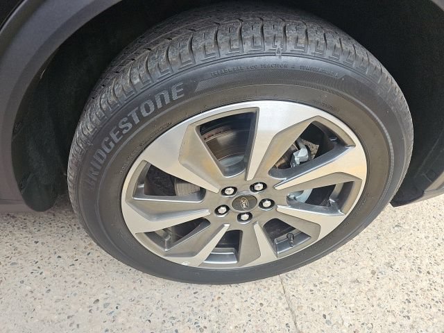 Used 2025 Ford Escape Platinum AWD/4WD image 13