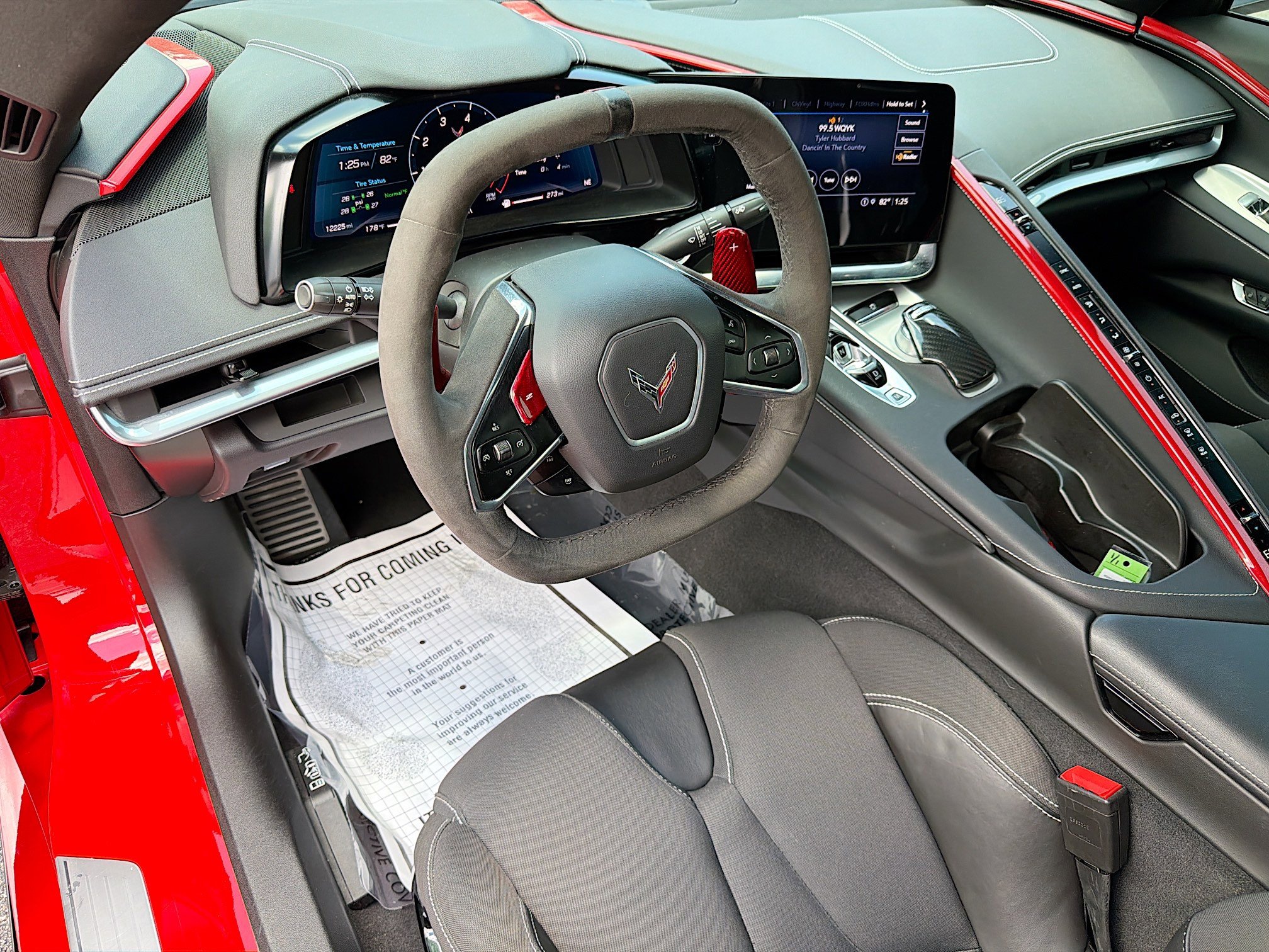 Used 2021 Chevrolet Corvette Stingray Convertible w/ Z51 Performance Package RWD image 21
