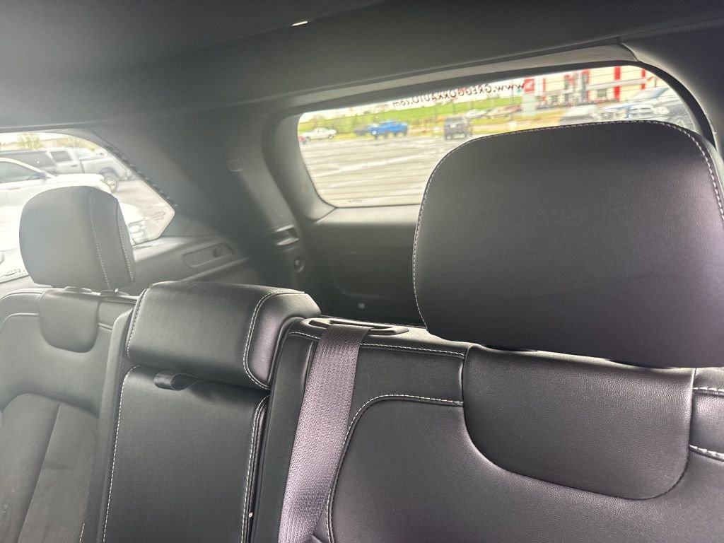 Used 2024 Jeep Grand Cherokee Altitude image 9